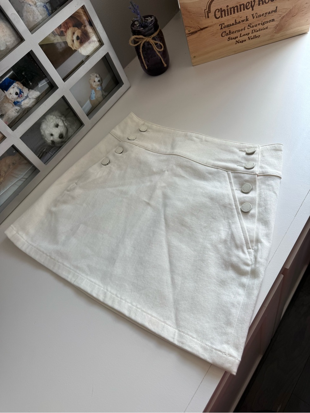 Alice + Olivia White denim Jean Skirt never worn